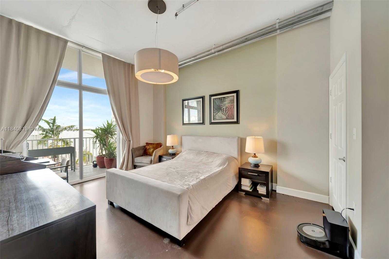 Small Image of 2100 VAN BUREN ST #421, Hollywood Number 16