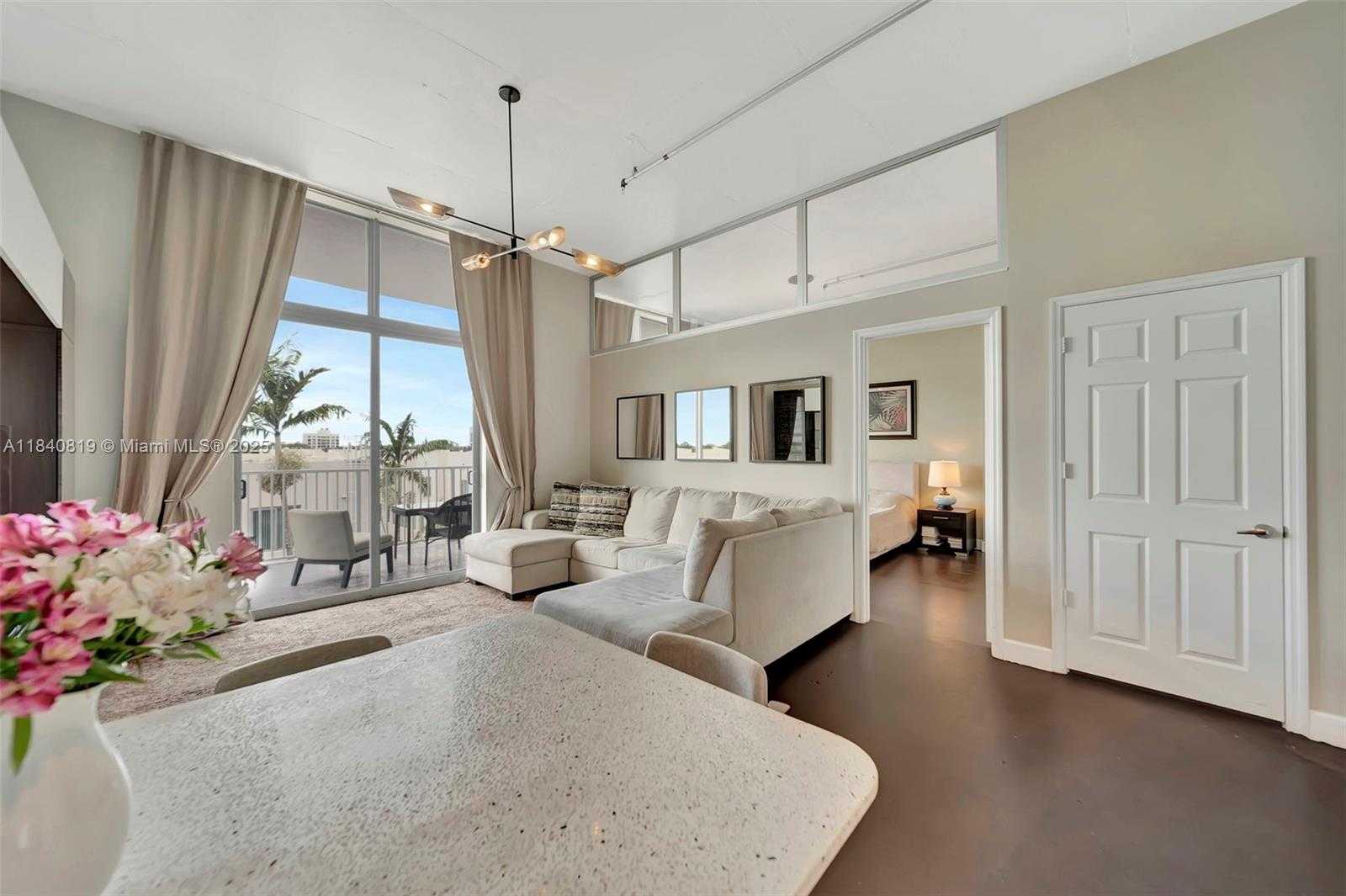 Small Image of 2100 VAN BUREN ST #421, Hollywood Number 17