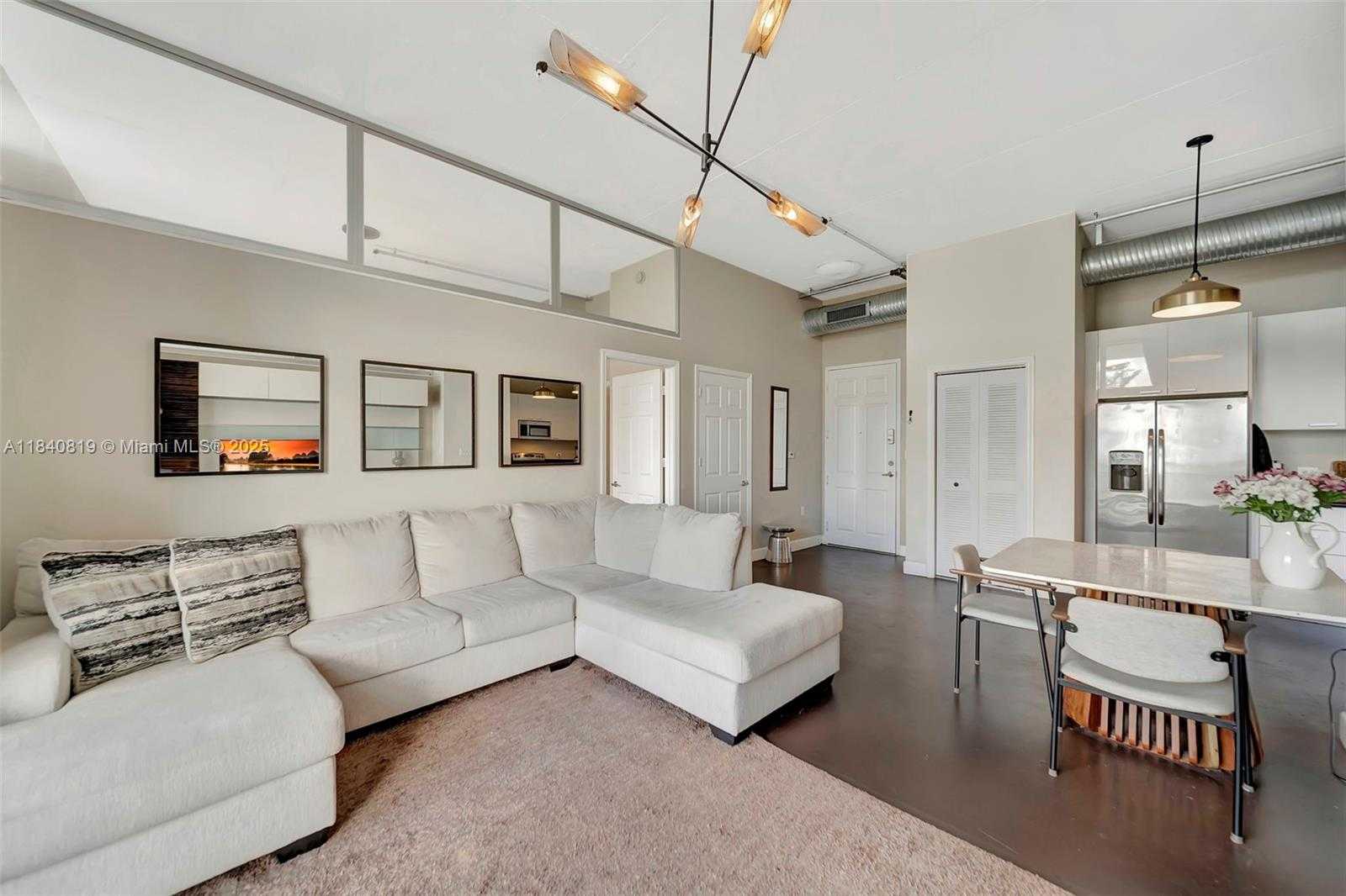 Small Image of 2100 VAN BUREN ST #421, Hollywood Number 19