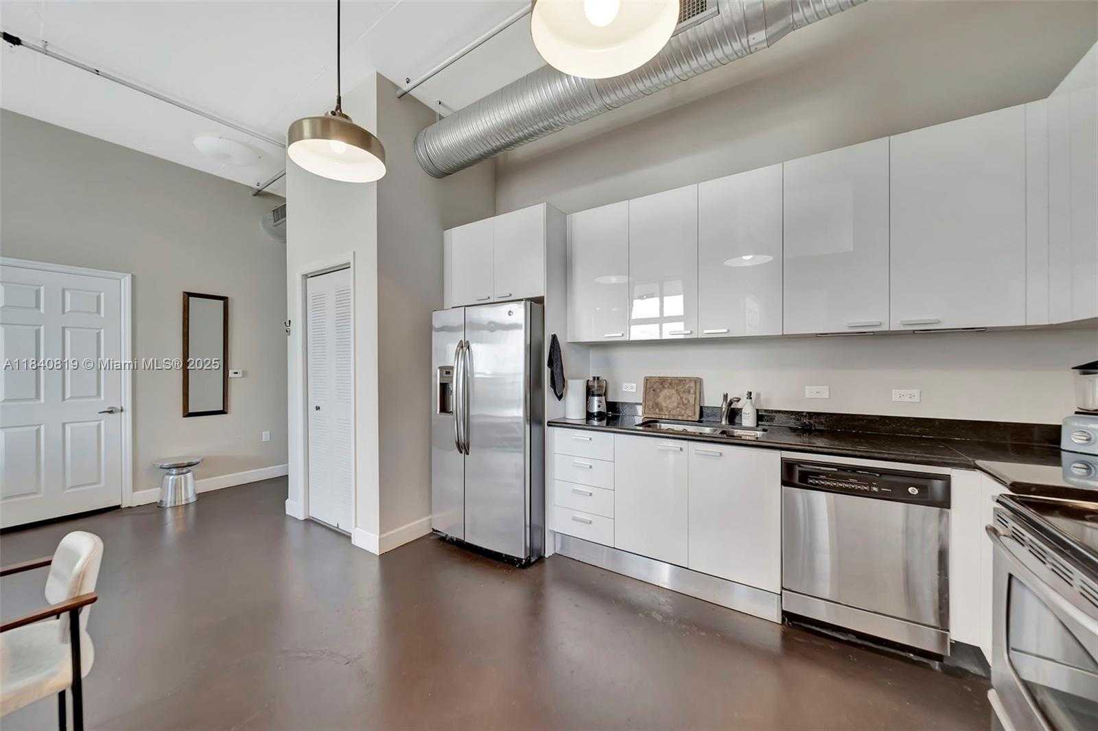 Small Image of 2100 VAN BUREN ST #421, Hollywood Number 20