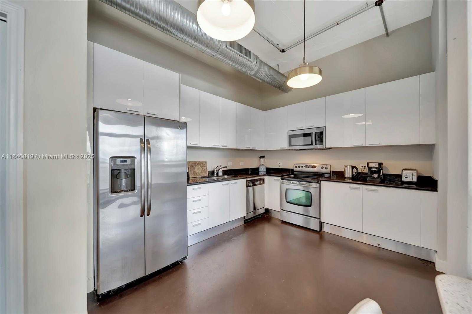 Small Image of 2100 VAN BUREN ST #421, Hollywood Number 22