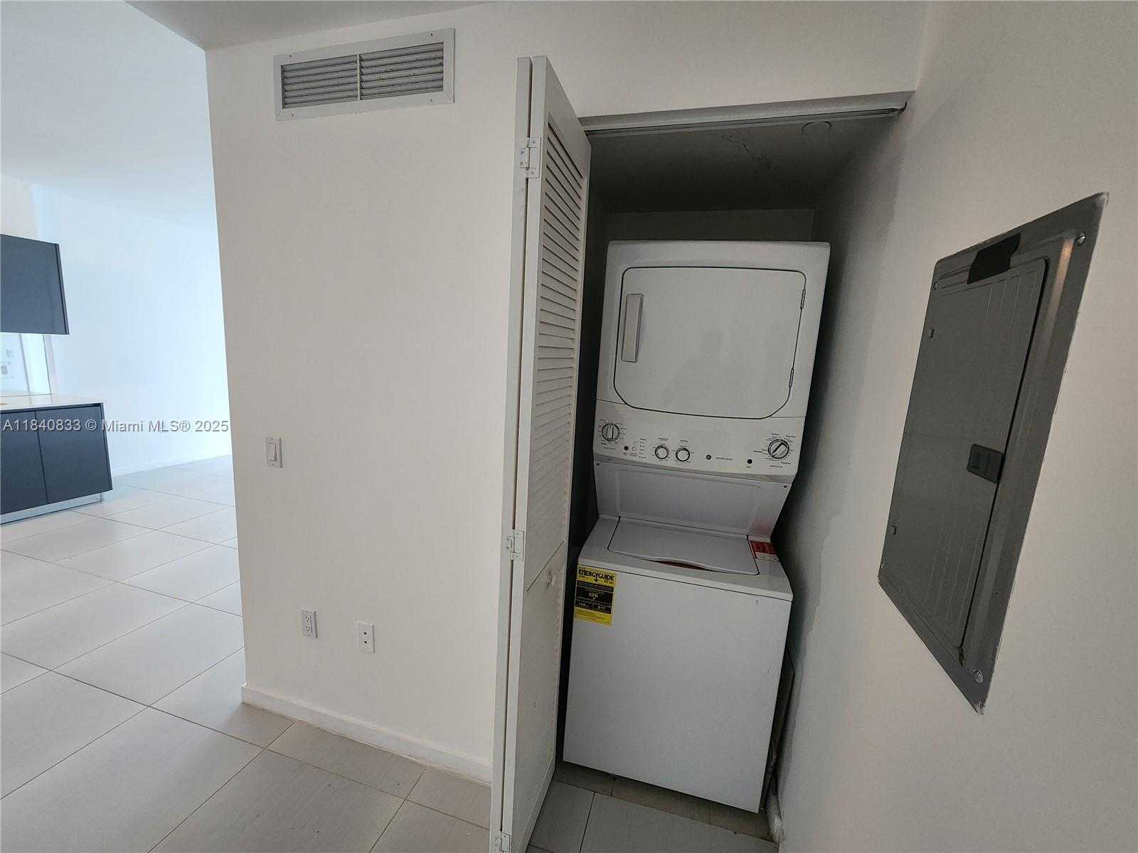 Small Image of 31 SOUTH EAST 6TH ST #2104, Miami Number 15