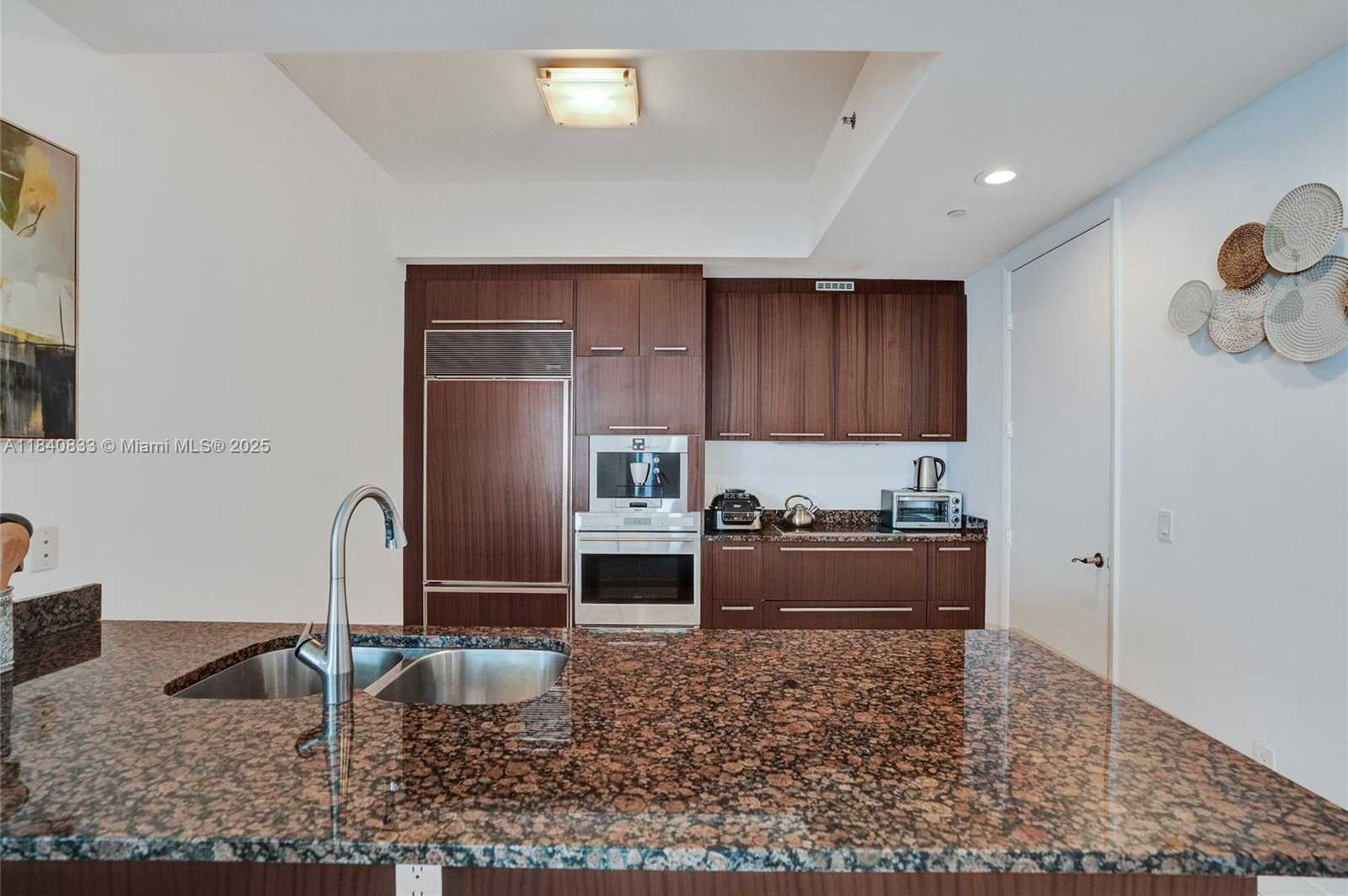 Small Image of 31 SOUTH EAST 6TH ST #2104, Miami Number 23
