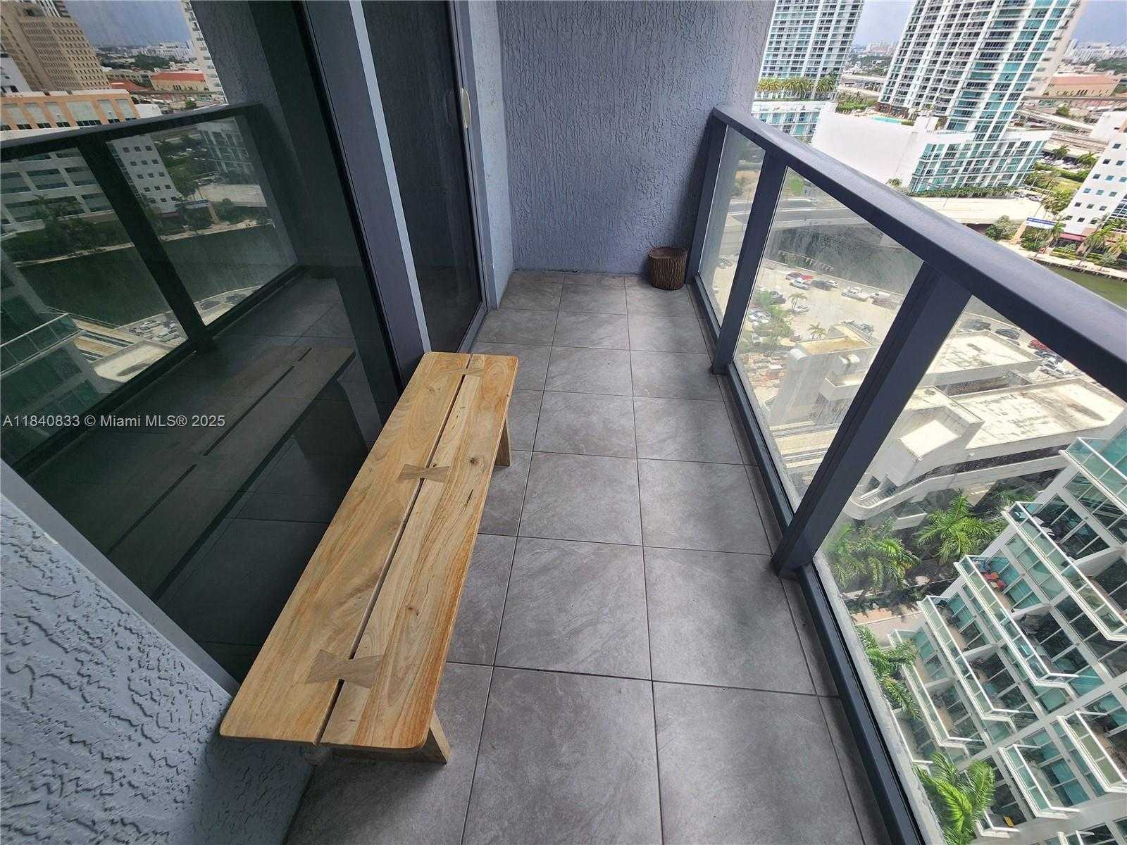 Small Image of 31 SOUTH EAST 6TH ST #2104, Miami Number 4