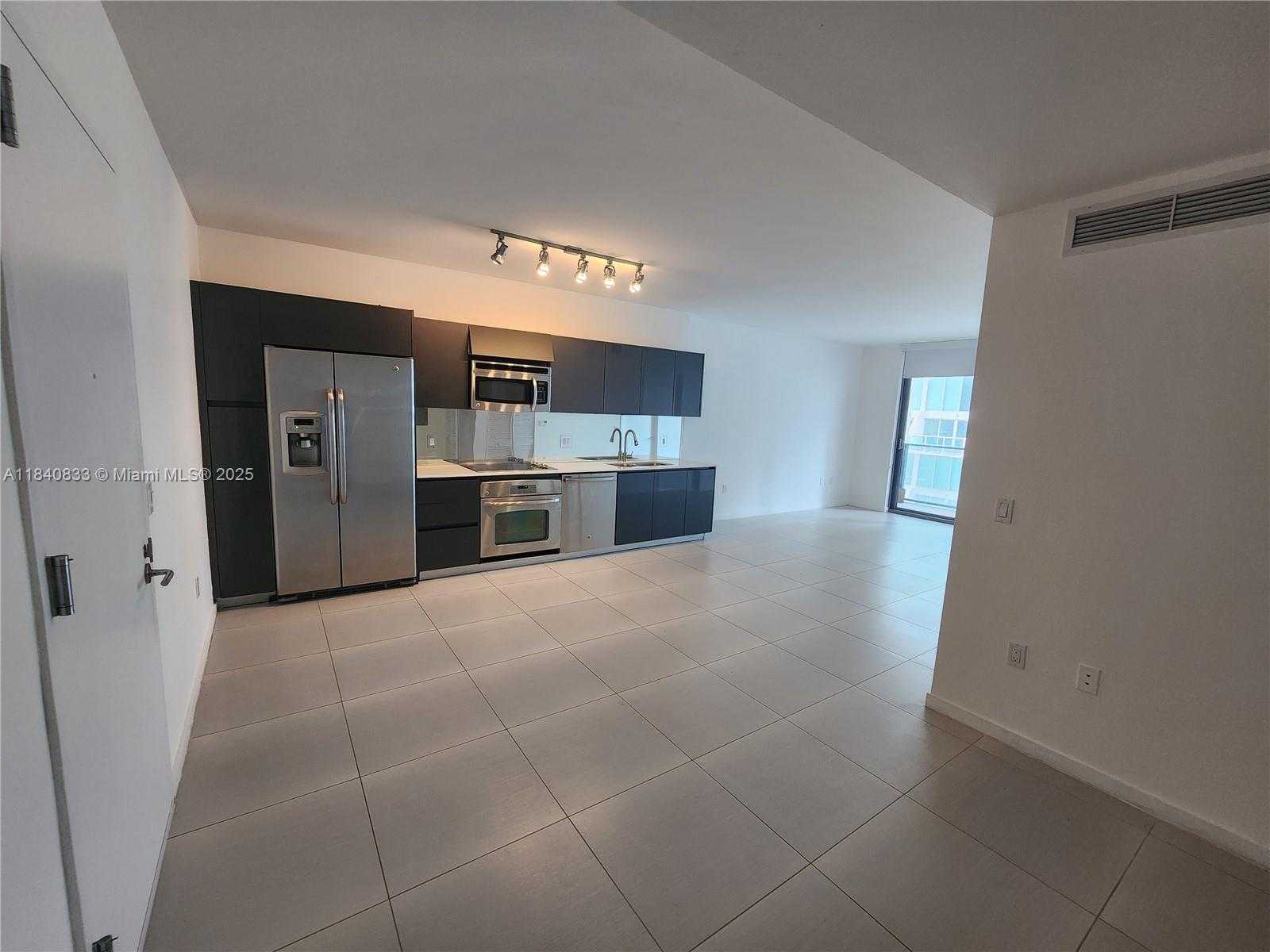 Small Image of 31 SOUTH EAST 6TH ST #2104, Miami Number 6