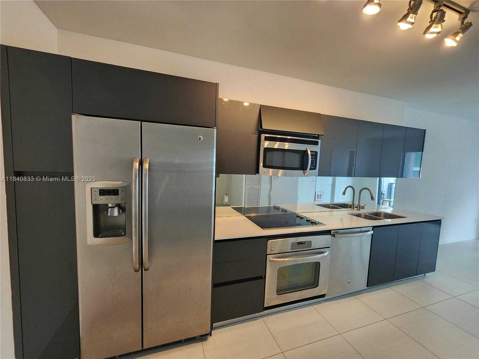 Small Image of 31 SOUTH EAST 6TH ST #2104, Miami Number 7