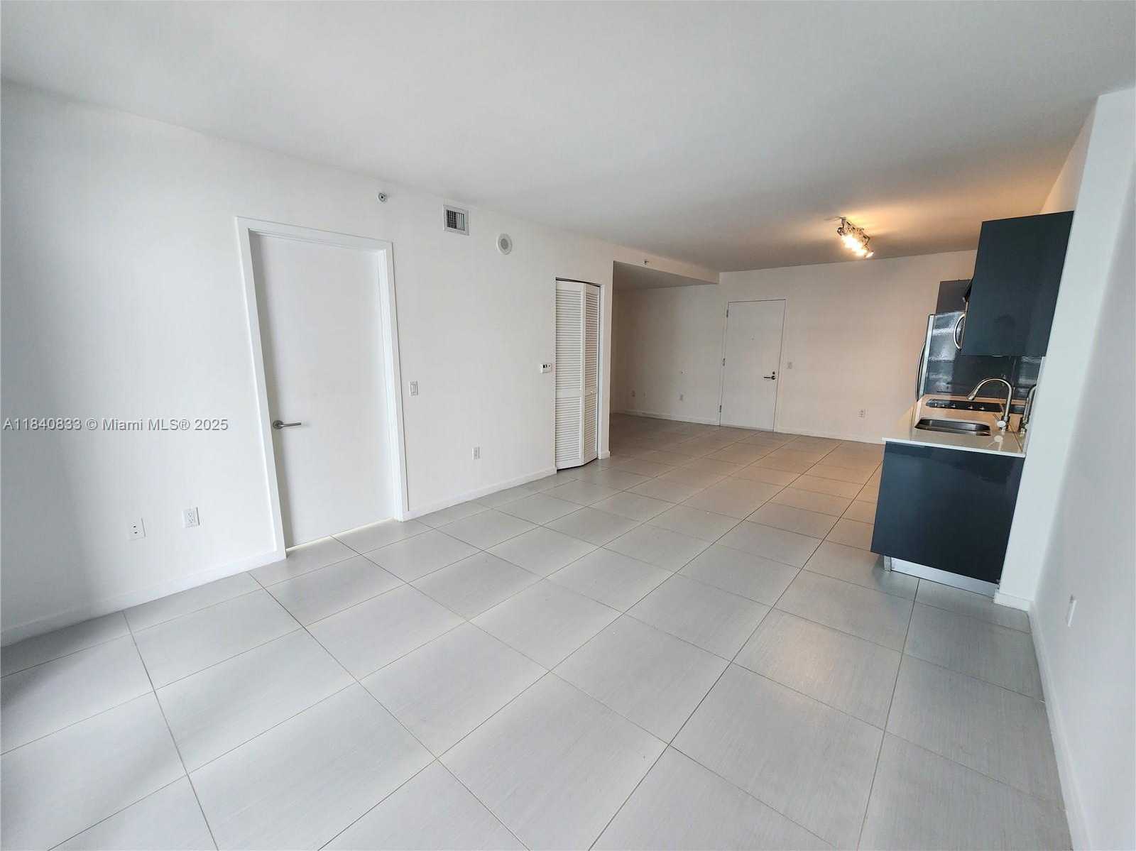 Small Image of 31 SOUTH EAST 6TH ST #2104, Miami Number 8