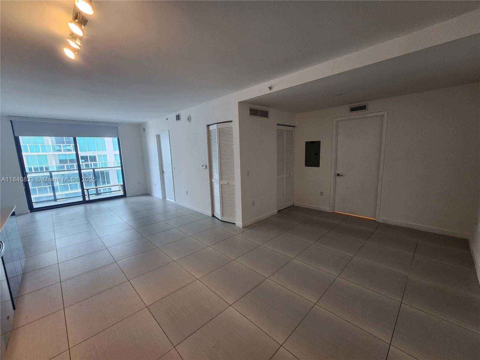 Small Image of 31 SOUTH EAST 6TH ST #2104, Miami Number 9