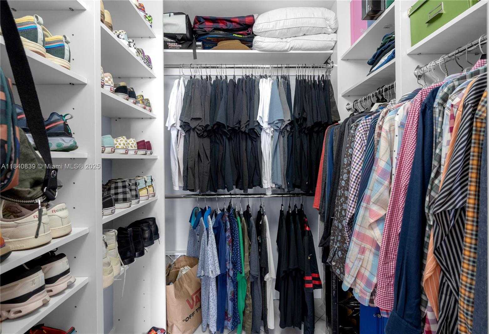 Small Image of 1688 WEST AVE #1209, Miami Beach Number 15