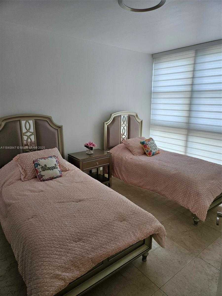 Small Image of 18911 COLLINS AVE #405, Sunny Isles Beach Number 14