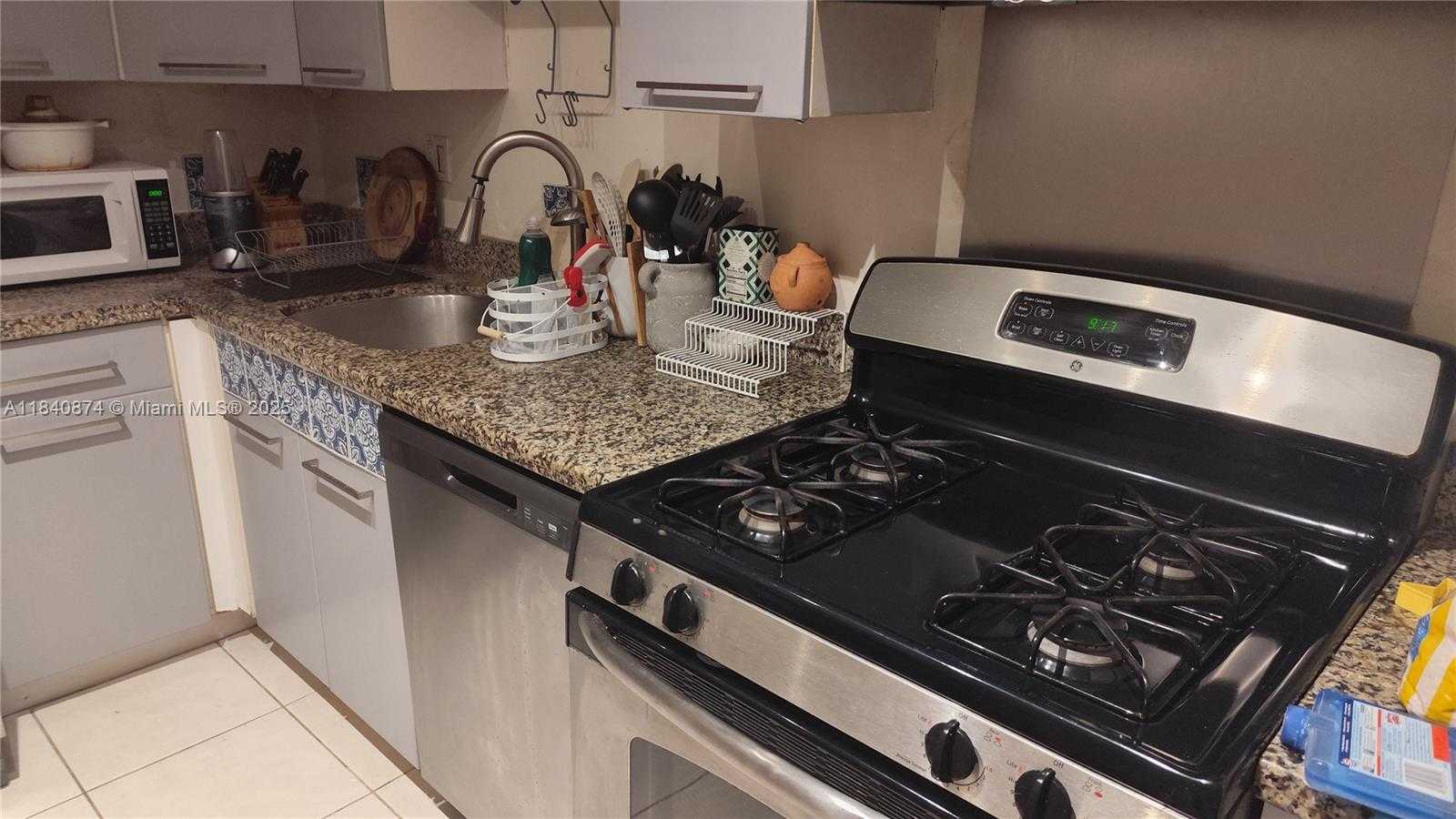 Small Image of 2201 BRICKELL AVE #96, Miami Number 11