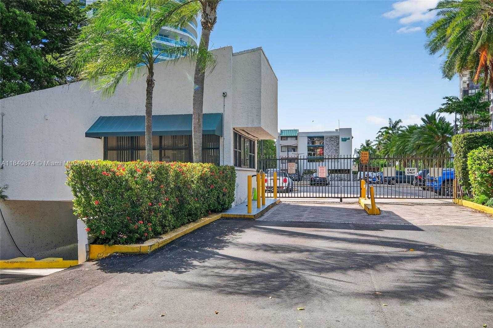 Small Image of 2201 BRICKELL AVE #96, Miami Number 34