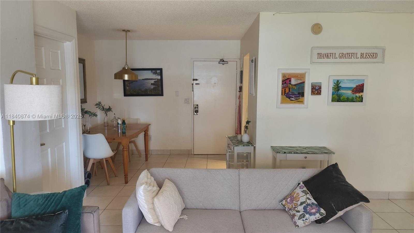 Small Image of 2201 BRICKELL AVE #96, Miami Number 6