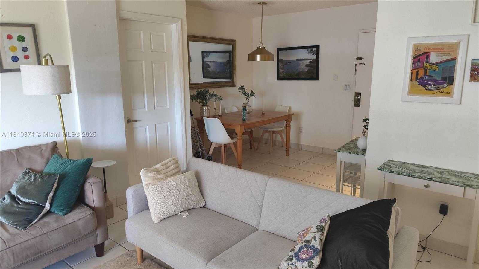 Small Image of 2201 BRICKELL AVE #96, Miami Number 7