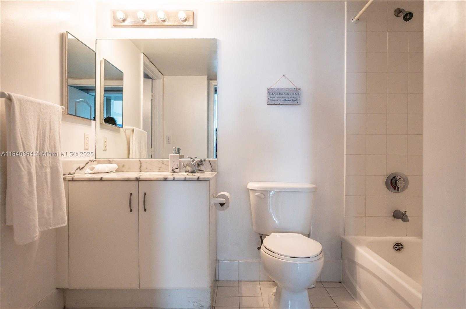 Small Image of 1200 BRICKELL BAY DR #3821, Miami Number 17