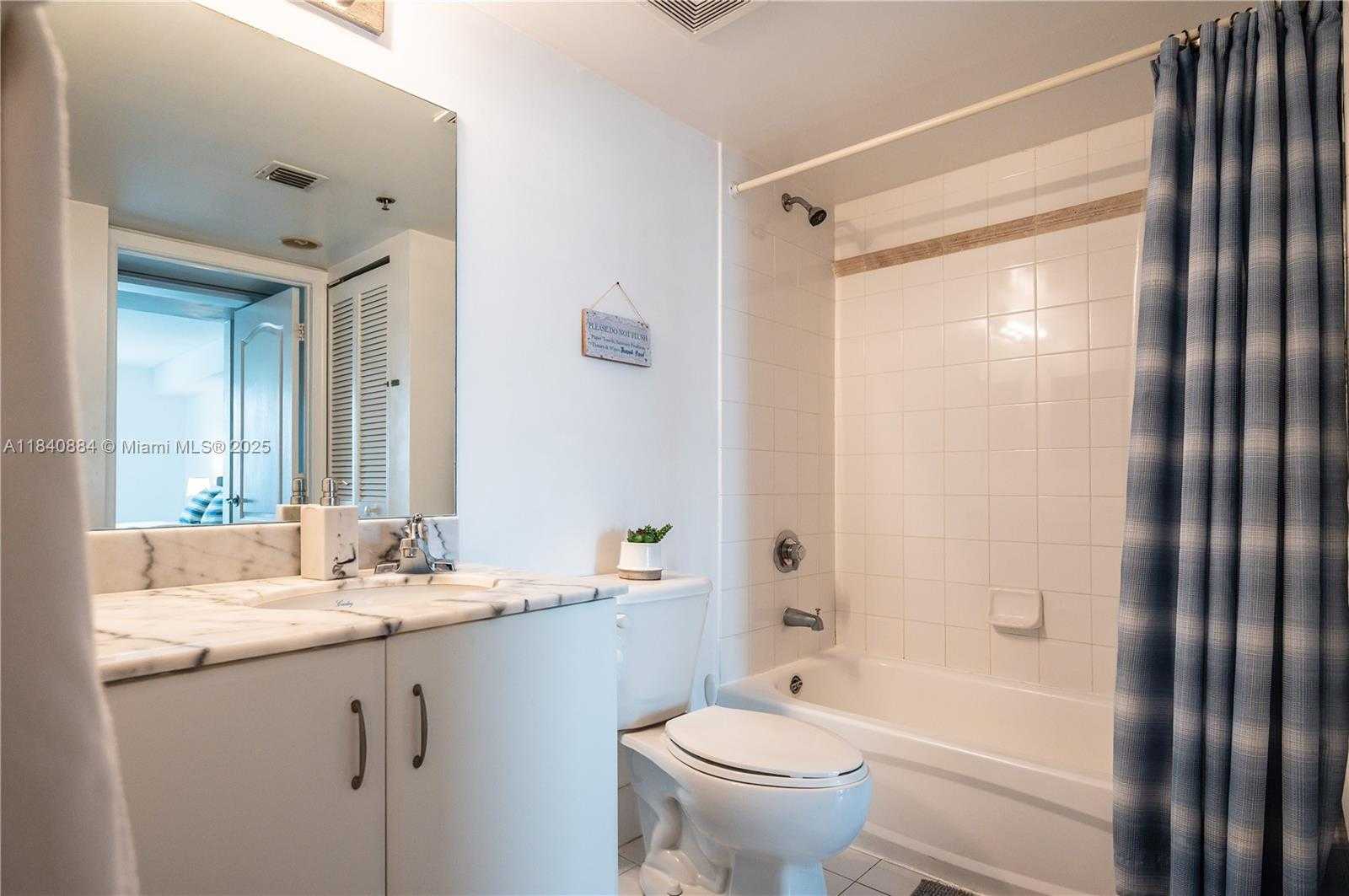 Small Image of 1200 BRICKELL BAY DR #3821, Miami Number 18
