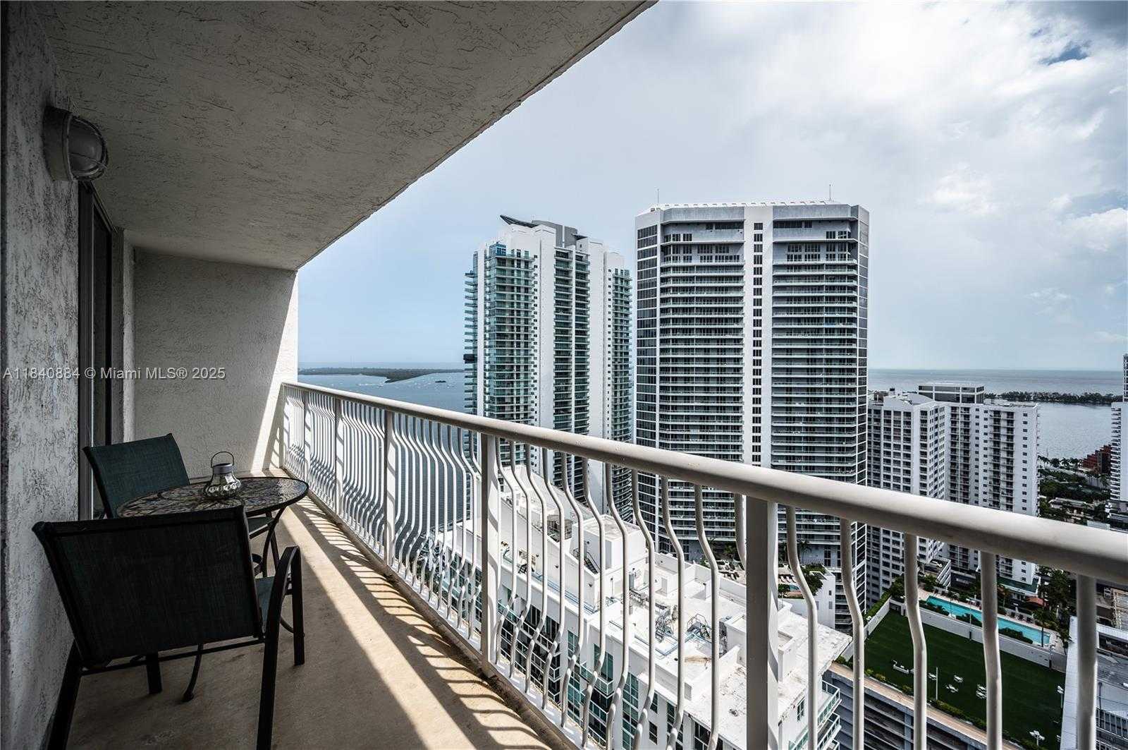 Small Image of 1200 BRICKELL BAY DR #3821, Miami Number 2