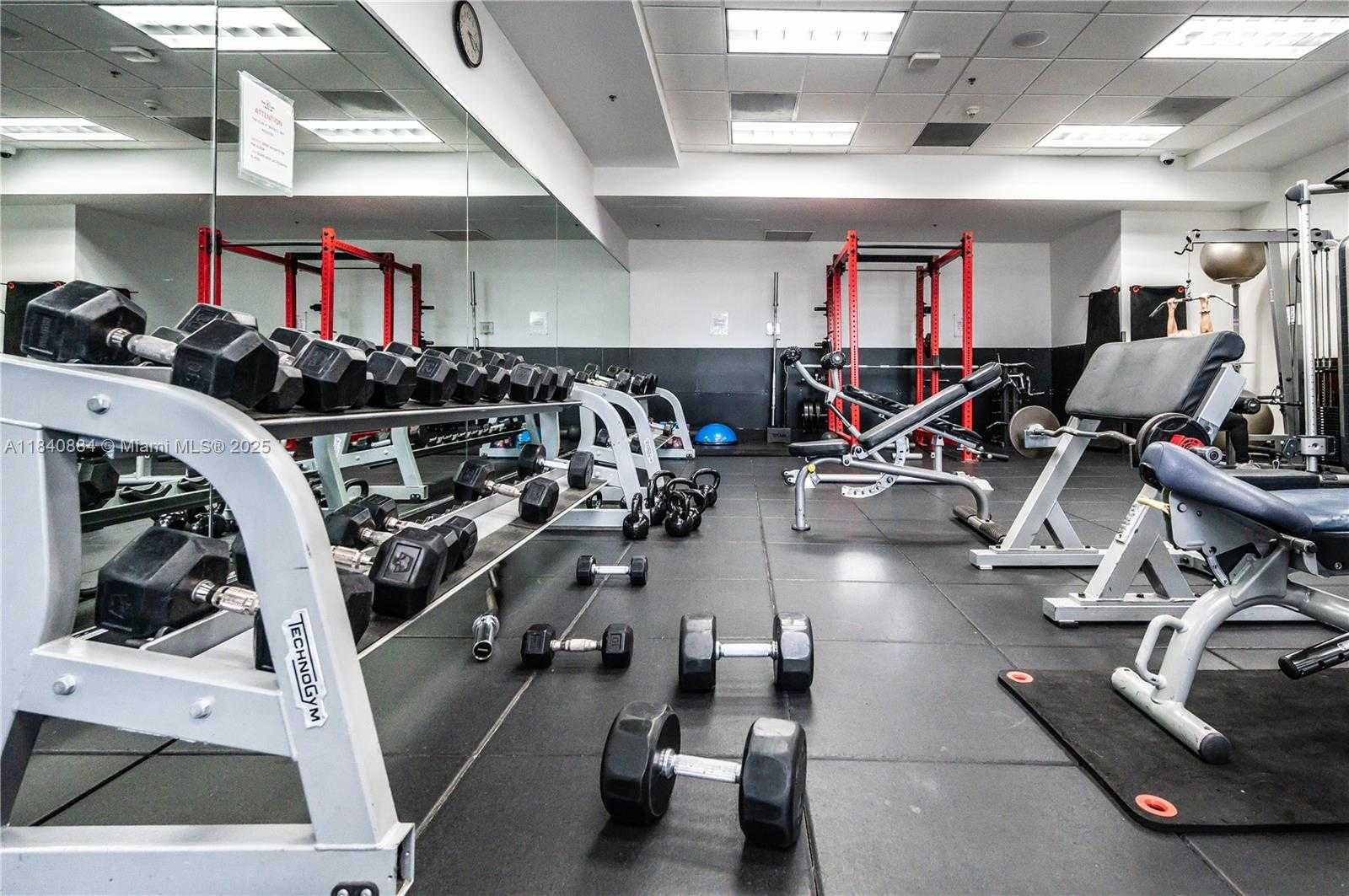 Small Image of 1200 BRICKELL BAY DR #3821, Miami Number 24