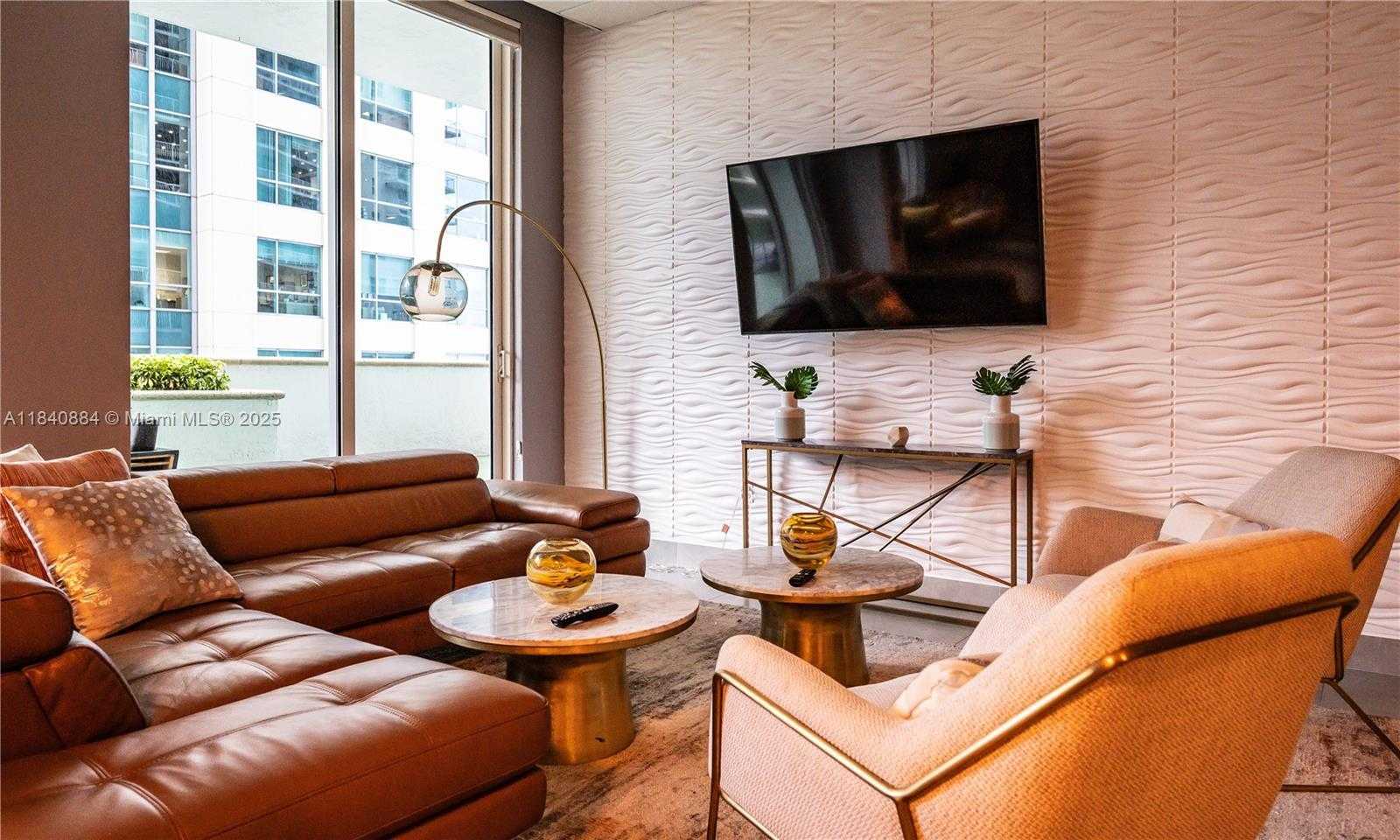 Small Image of 1200 BRICKELL BAY DR #3821, Miami Number 26