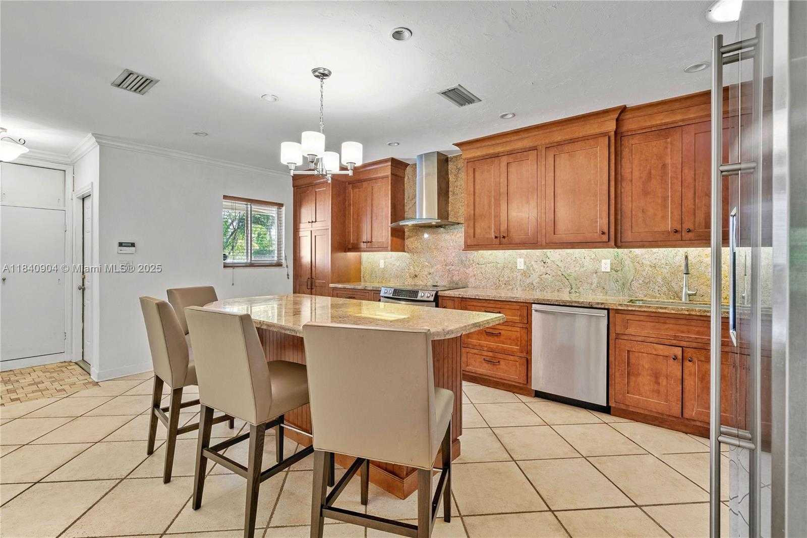 Small Image of 8475 SOUTH WEST 43RD ST, Miami Number 15