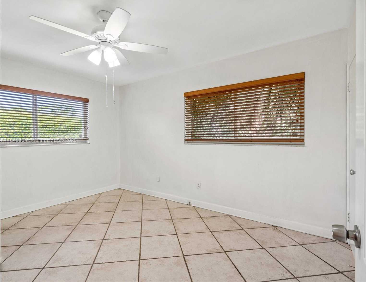 Small Image of 8475 SOUTH WEST 43RD ST, Miami Number 21