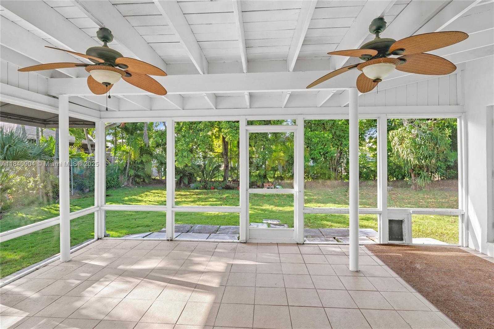 Small Image of 8475 SOUTH WEST 43RD ST, Miami Number 27