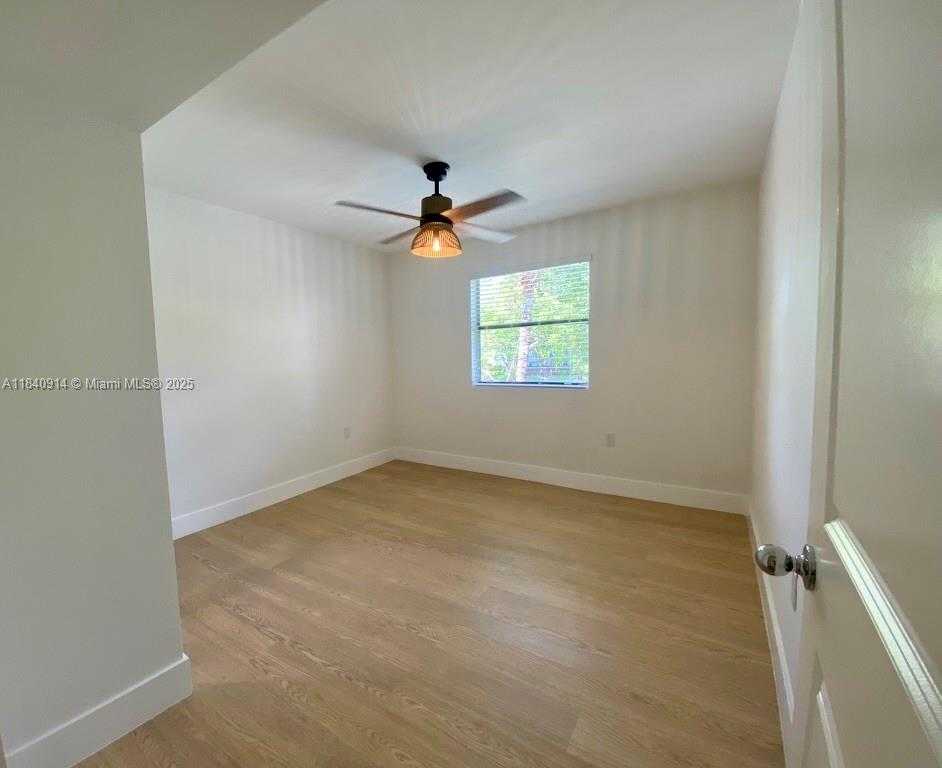 Small Image of 10581 SOUTH WEST 155TH CT #1227, Miami Number 11
