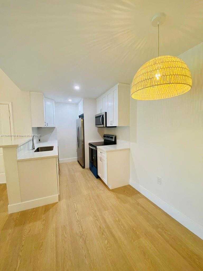 Small Image of 10581 SOUTH WEST 155TH CT #1227, Miami Number 7