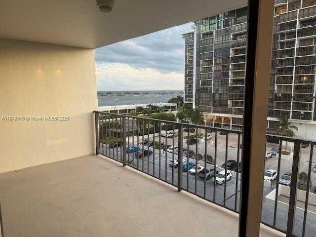 Small Image of 1901 BRICKELL AVE #B707, Miami Number 2