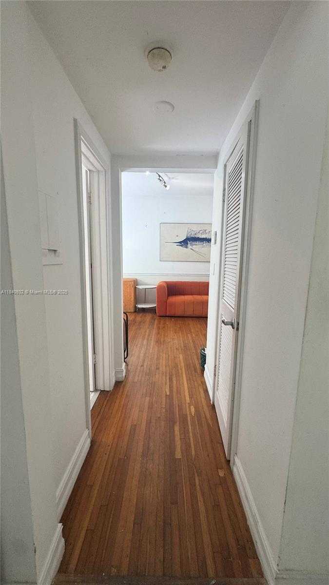 Small Image of 610 8TH ST #104, Miami Beach Number 6