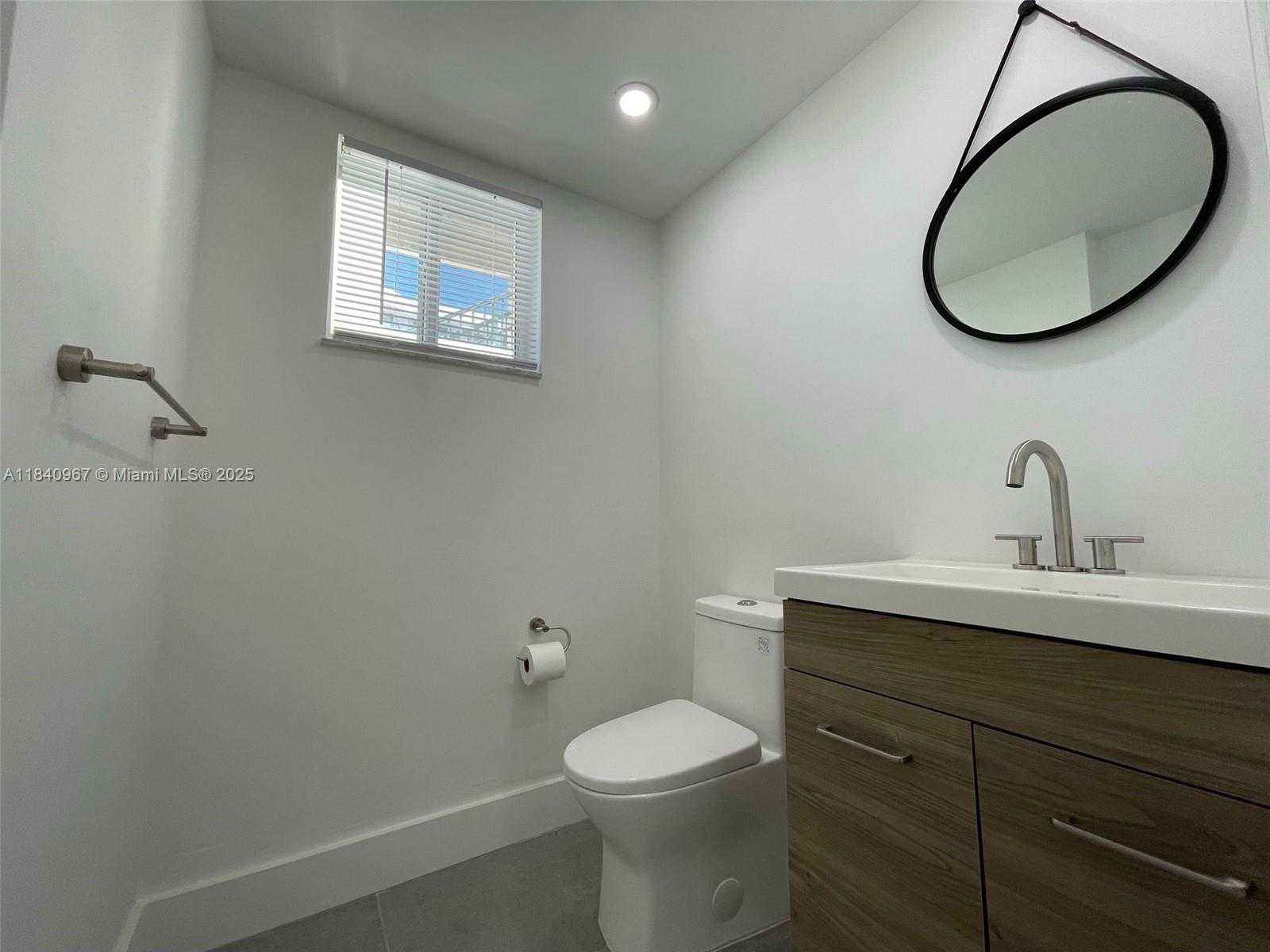 Small Image of 8888 COLLINS AVE #506, Surfside Number 13