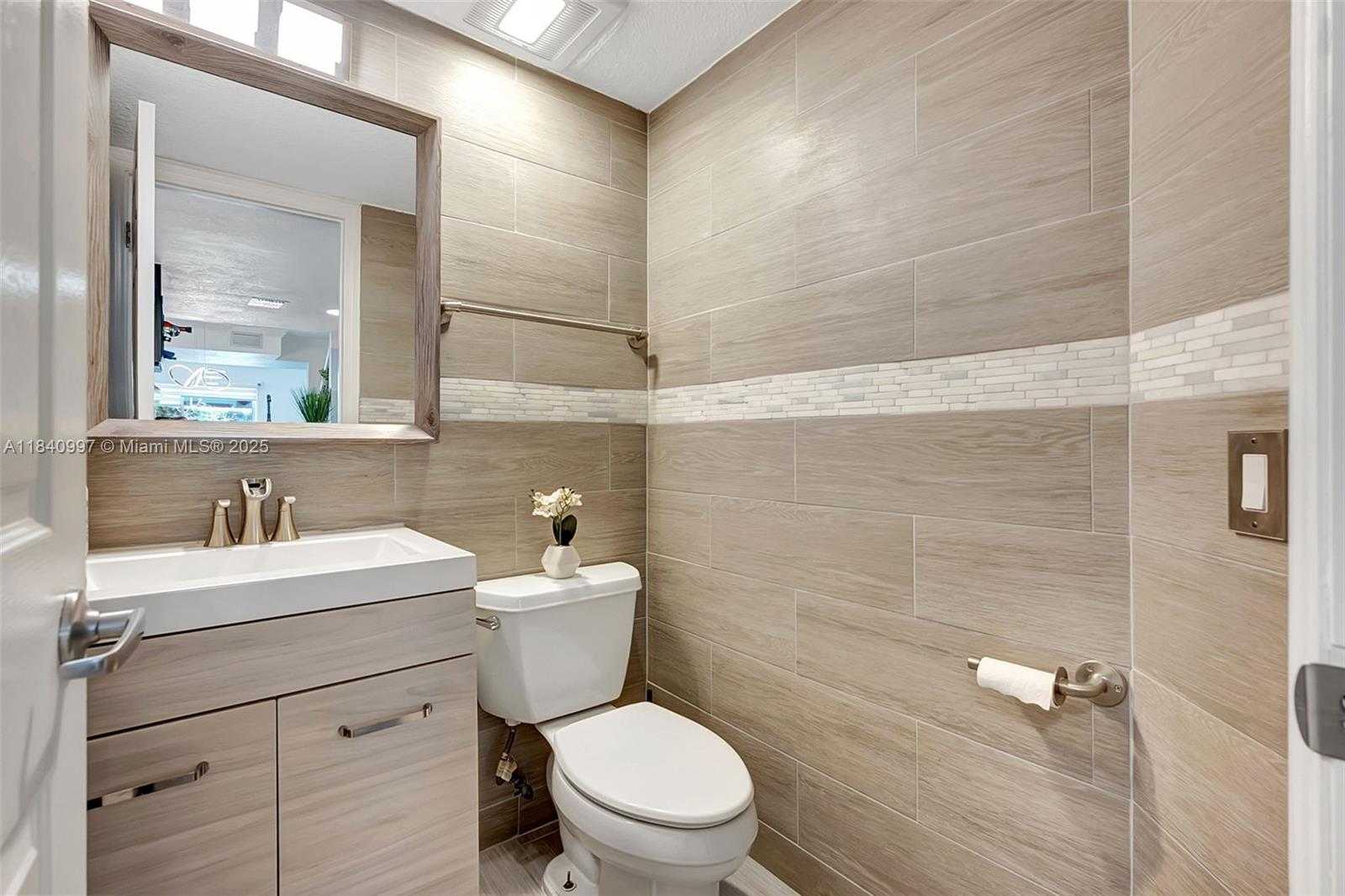 Small Image of 1187 NORTH WEST 123RD PL #204, Miami Number 14