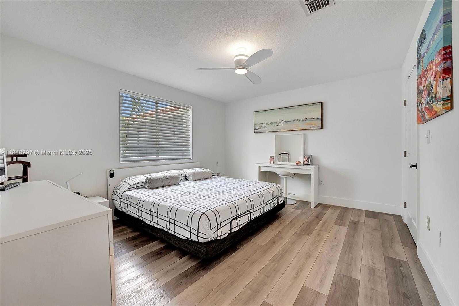 Small Image of 1187 NORTH WEST 123RD PL #204, Miami Number 17