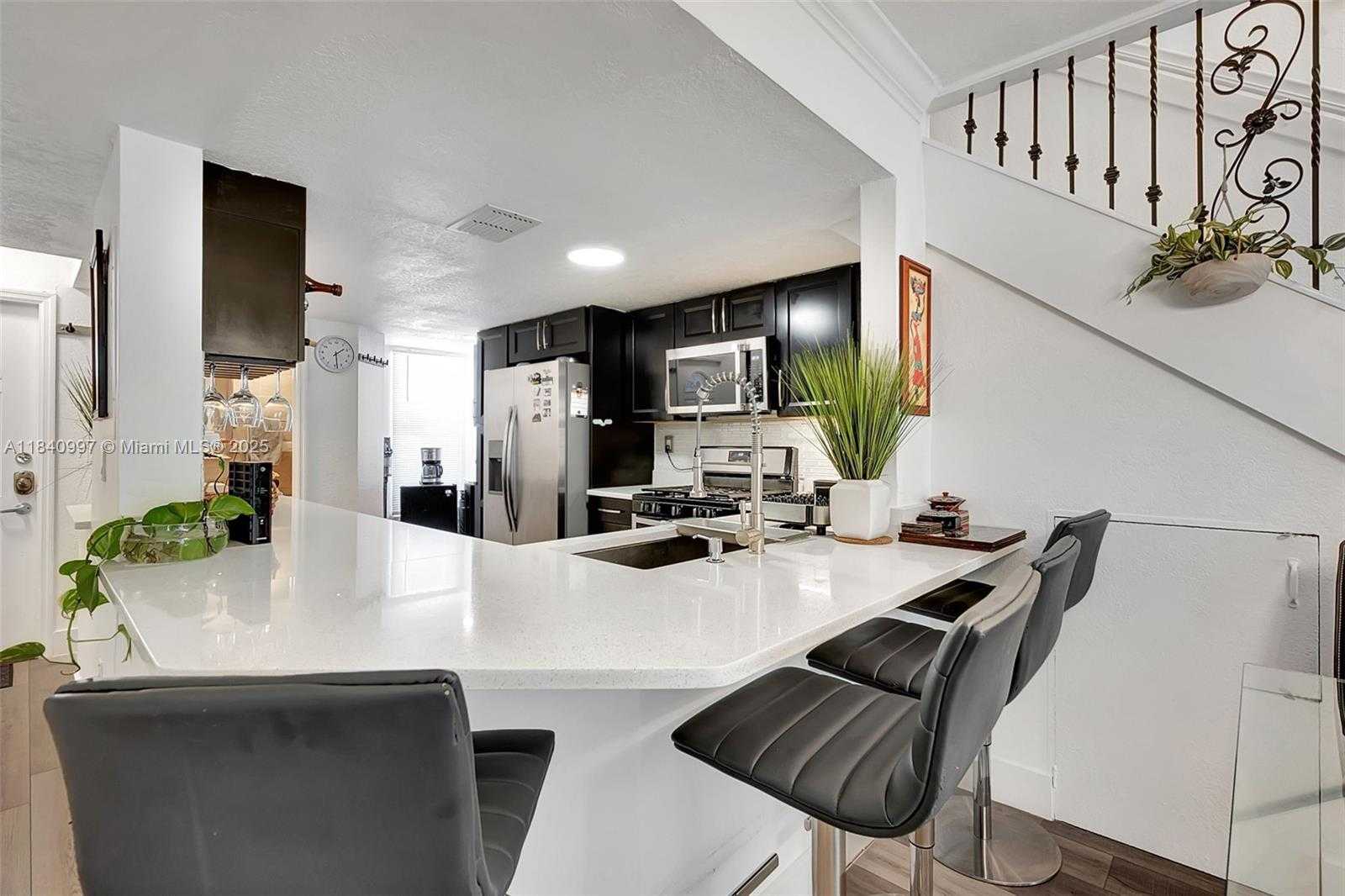 Small Image of 1187 NORTH WEST 123RD PL #204, Miami Number 7