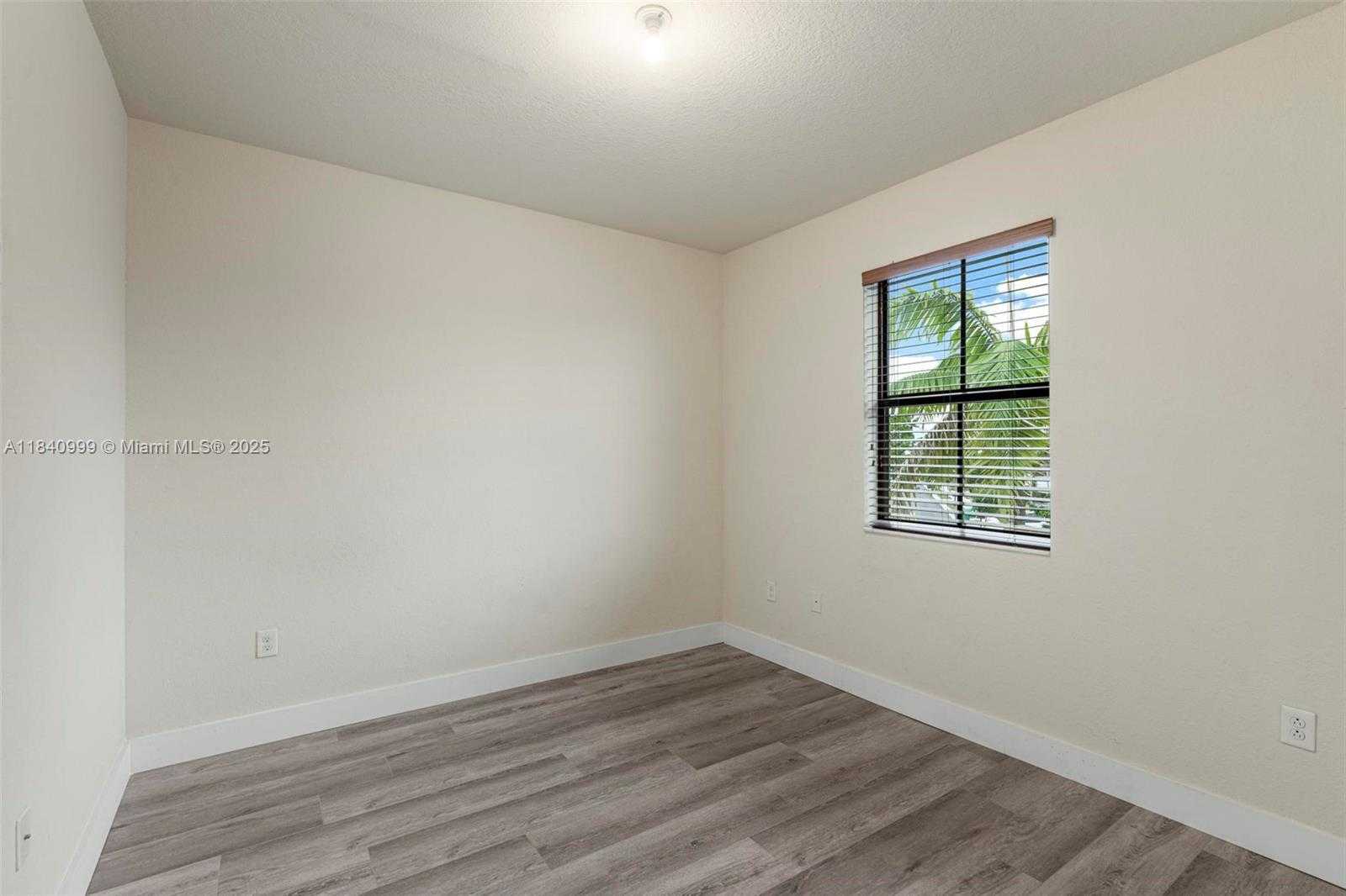 Small Image of 9329 SOUTH WEST 227TH TER, Cutler Bay Number 18
