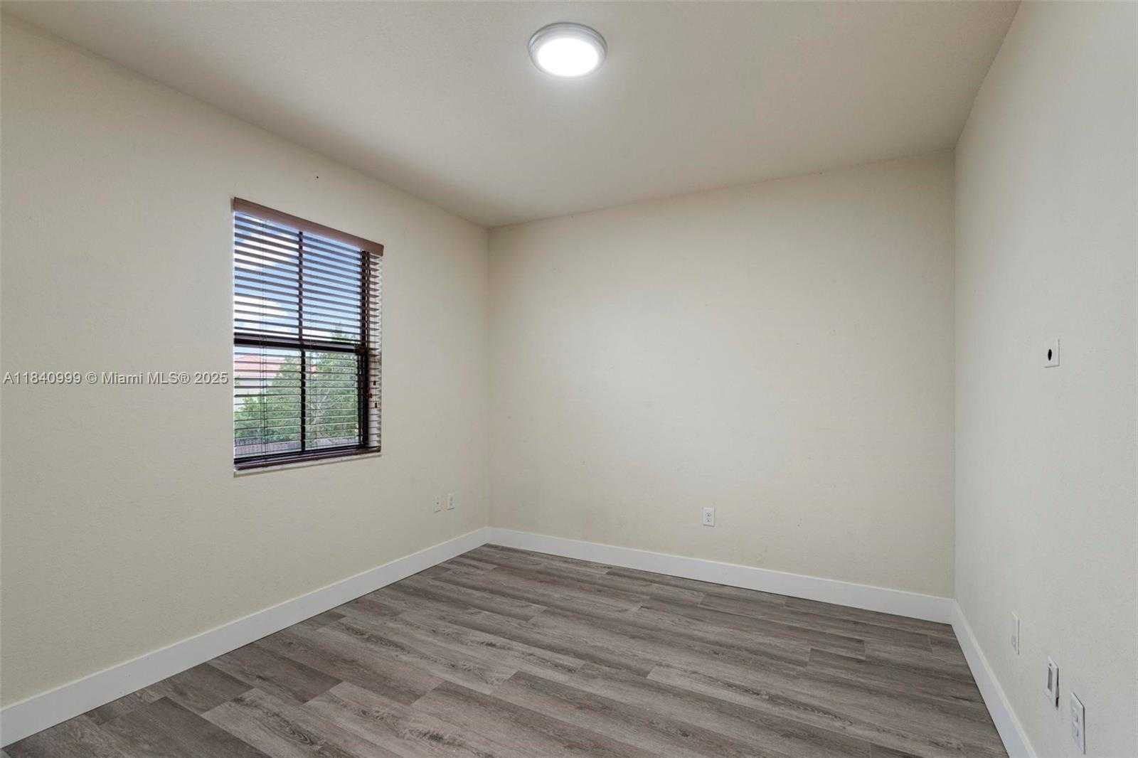 Small Image of 9329 SOUTH WEST 227TH TER, Cutler Bay Number 19