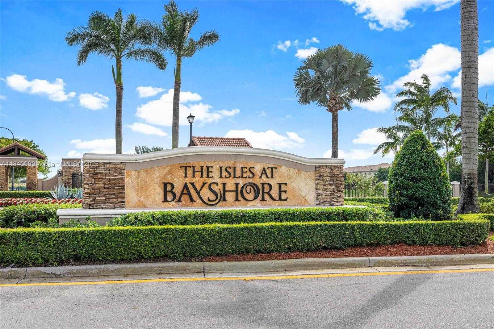 Small Image of 9329 SOUTH WEST 227TH TER, Cutler Bay Number 3