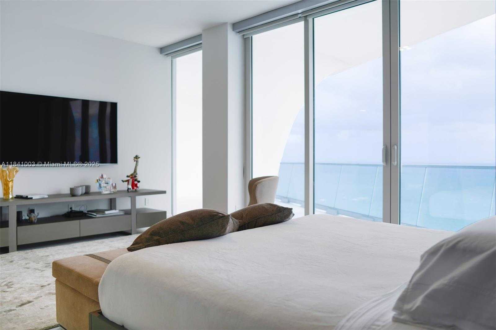 Small Image of 16901 COLLINS AVE #4005, Sunny Isles Beach Number 14