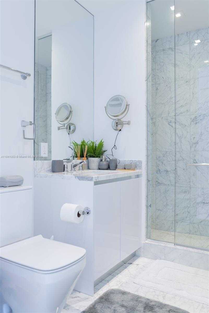 Small Image of 16901 COLLINS AVE #4005, Sunny Isles Beach Number 24