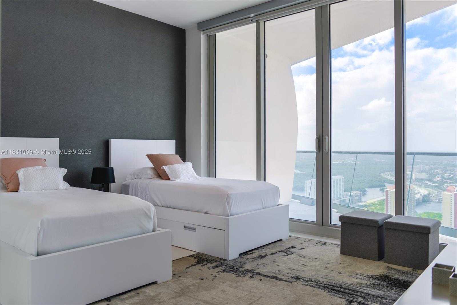 Small Image of 16901 COLLINS AVE #4005, Sunny Isles Beach Number 28