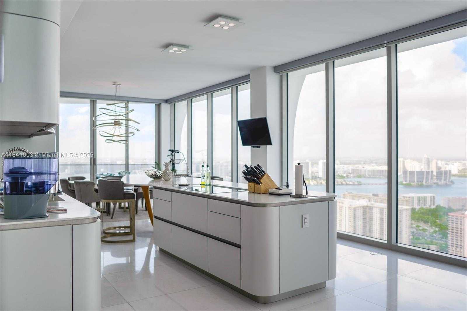Small Image of 16901 COLLINS AVE #4005, Sunny Isles Beach Number 6