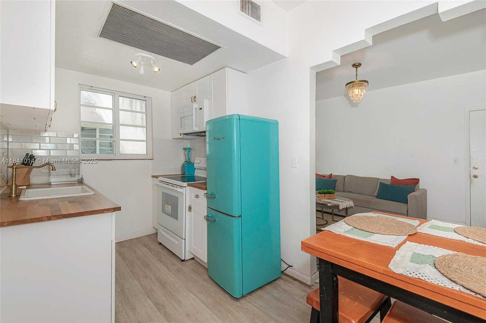 Small Image of 530 15TH ST #104, Miami Beach Number 12