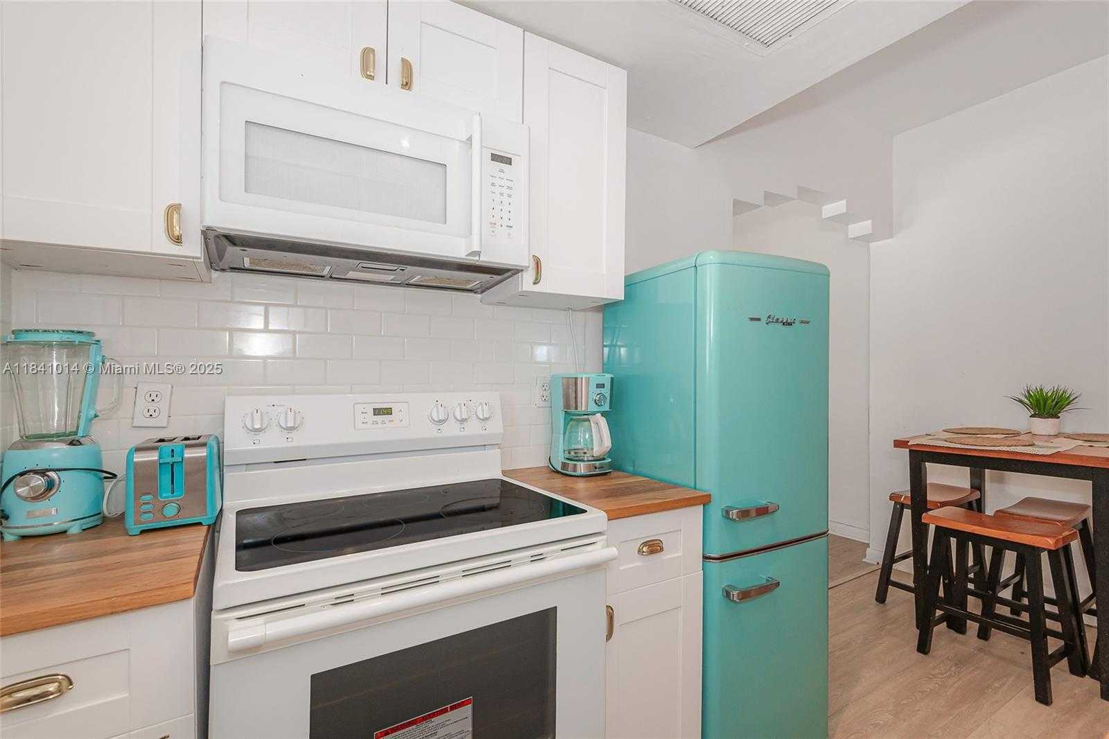 Small Image of 530 15TH ST #104, Miami Beach Number 14