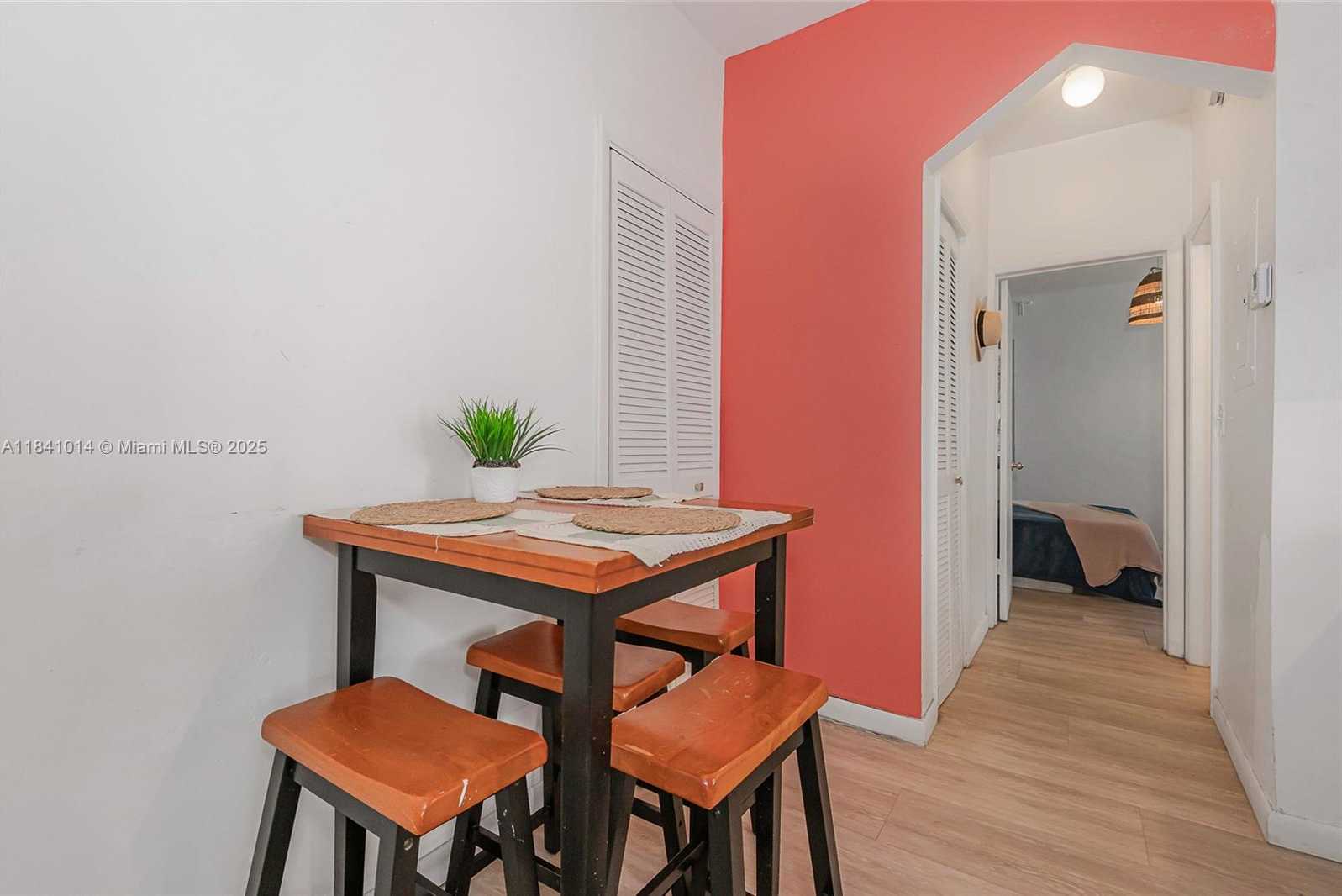 Small Image of 530 15TH ST #104, Miami Beach Number 9