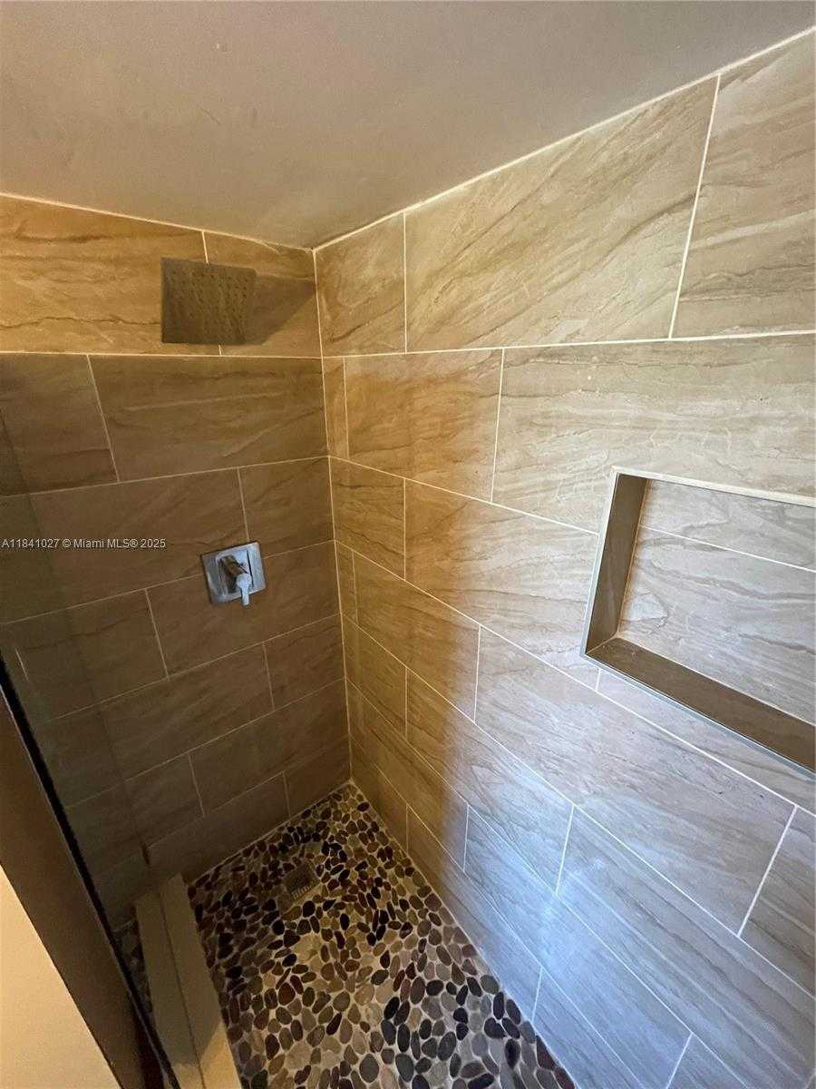 Small Image of 9735 FONTAINEBLEAU BLVD #G210, Miami Number 11