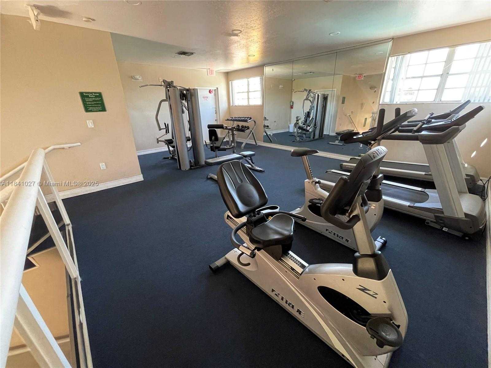 Small Image of 9735 FONTAINEBLEAU BLVD #G210, Miami Number 18