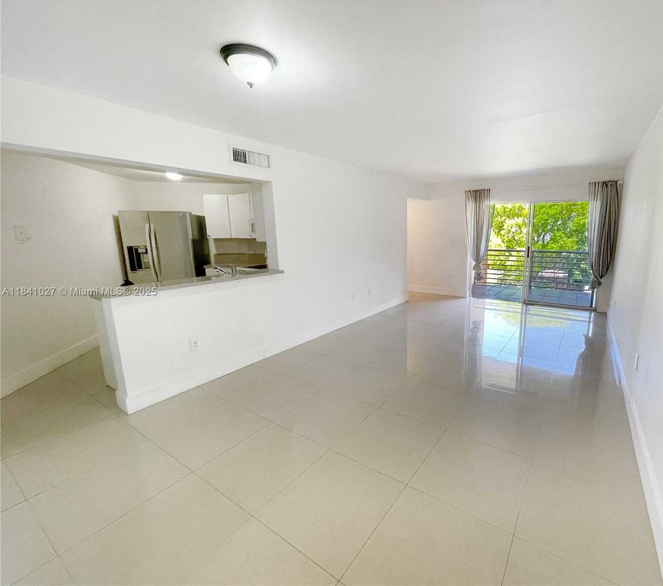 Small Image of 9735 FONTAINEBLEAU BLVD #G210, Miami Number 2