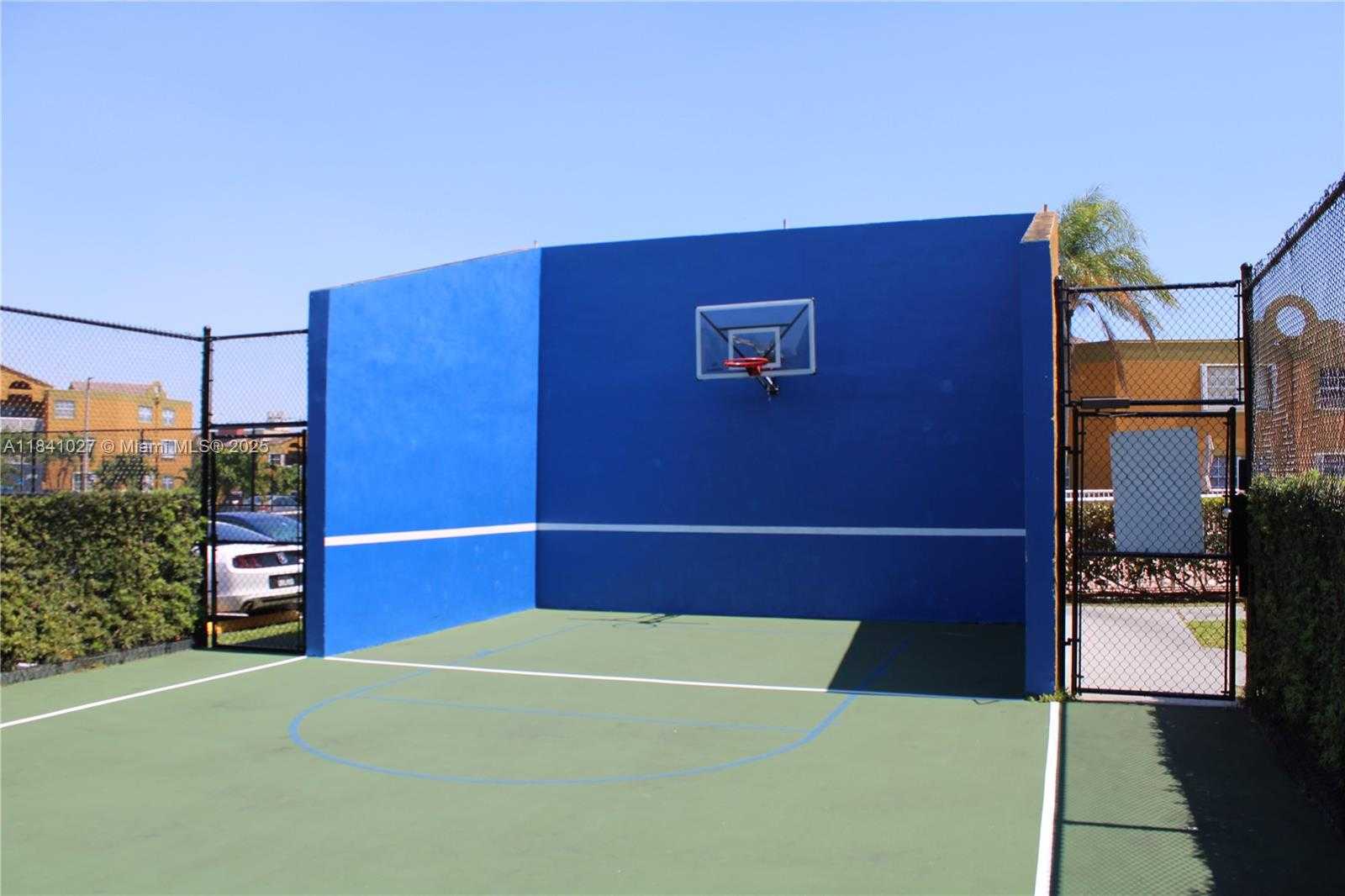 Small Image of 9735 FONTAINEBLEAU BLVD #G210, Miami Number 25