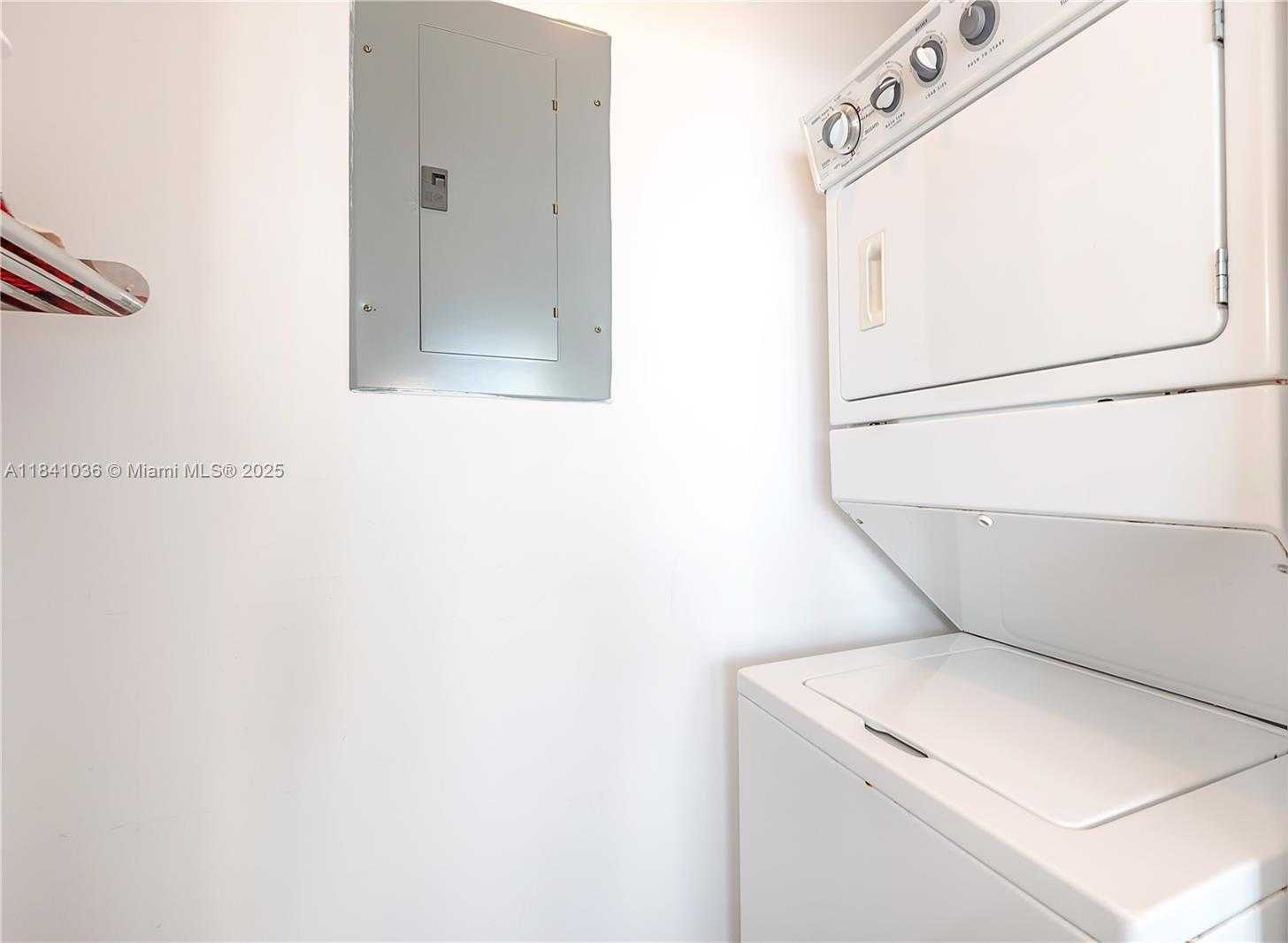 Small Image of 253 NORTH EAST 2ND ST #2805, Miami Number 15