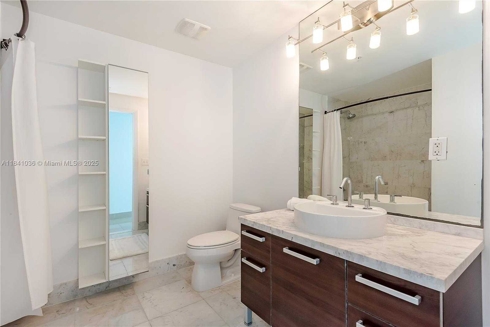Small Image of 253 NORTH EAST 2ND ST #2805, Miami Number 16
